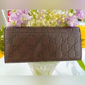 Brand New Gucci Authentic Brown Long Wallet